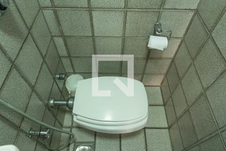 Apartamento à venda com 140m², 3 quartos e 2 vagas Apartamento à venda com 140m², 3 quartos e 2 vagasLavabo