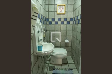 Apartamento à venda com 140m², 3 quartos e 2 vagas Apartamento à venda com 140m², 3 quartos e 2 vagasLavabo