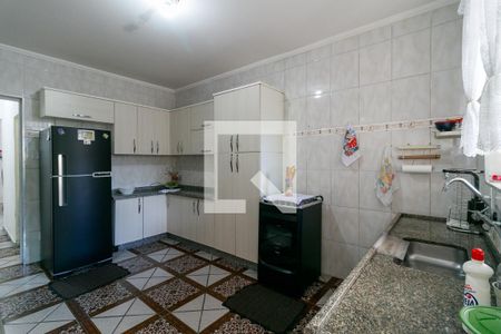 Casa à venda com 180m², 3 quartos e 1 vaga Casa à venda com 180m², 3 quartos e 1 vagaCozinha