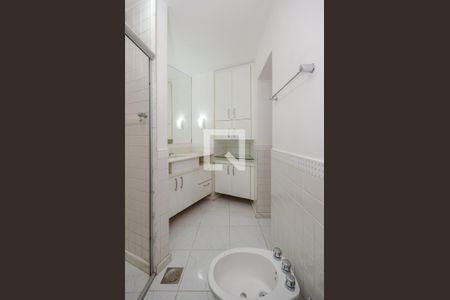 Apartamento para alugar com 160m², 4 quartos e 1 vaga Apartamento para alugar com 160m², 4 quartos e 1 vagaBanheiro da Suíte