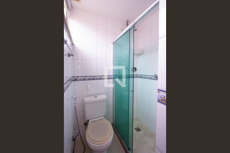 Apartamento à venda com 72m², 2 quartos e 1 vaga Apartamento à venda com 72m², 2 quartos e 1 vagaBanheiro da Suíte