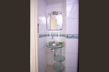 Apartamento à venda com 72m², 2 quartos e 1 vaga Apartamento à venda com 72m², 2 quartos e 1 vagaBanheiro Social