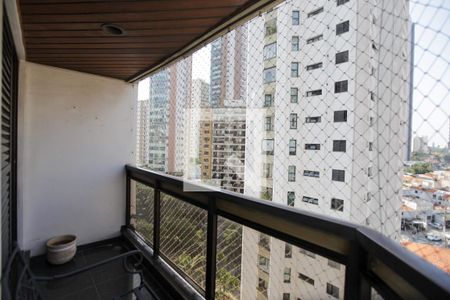 Apartamento à venda com 211m², 3 quartos e 3 vagasSacada da Suíte 3