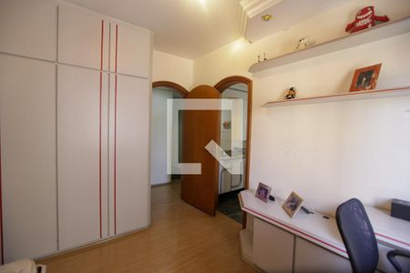 Apartamento à venda com 211m², 3 quartos e 3 vagasSuíte 2