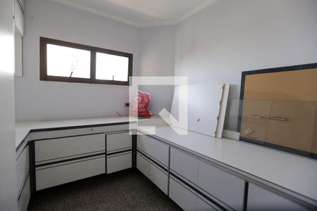 Apartamento à venda com 211m², 3 quartos e 3 vagasQuarto de Serviço