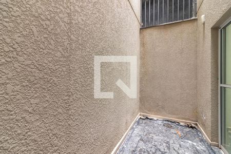 Quintal do Quarto 1 de apartamento para alugar com 2 quartos, 47m² em Parada Inglesa, São Paulo