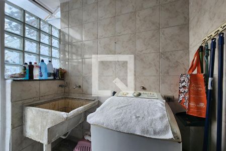 Casa à venda com 110m², 2 quartos e 1 vagaÁrea de Serviço 1