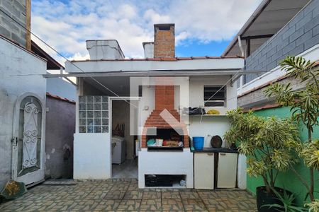 Casa à venda com 110m², 2 quartos e 1 vagaQuintal