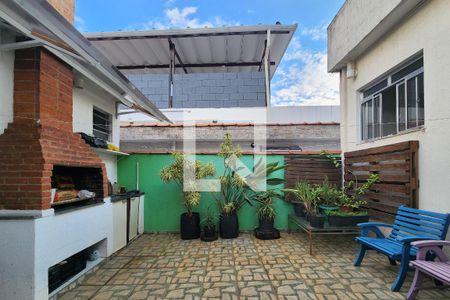 Casa à venda com 110m², 2 quartos e 1 vagaQuintal