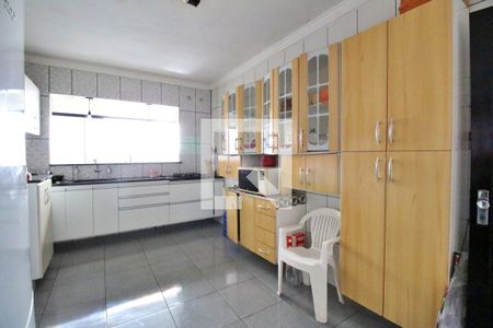 Casa à venda com 237m², 4 quartos e 4 vagasCozinha