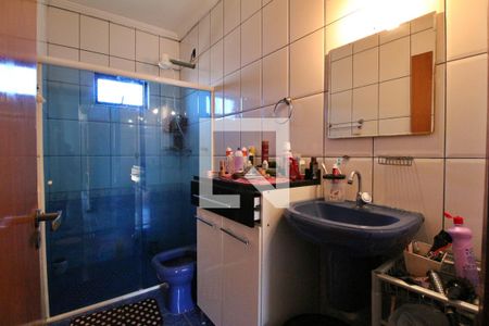 Casa à venda com 237m², 4 quartos e 4 vagasBanheiro do Quarto 3 (suíte)