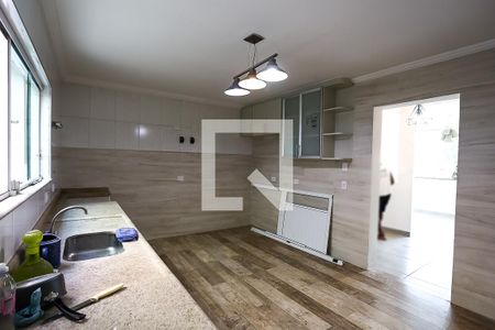 Apartamento à venda com 200m², 3 quartos e 3 vagas Apartamento à venda com 200m², 3 quartos e 3 vagascozinha