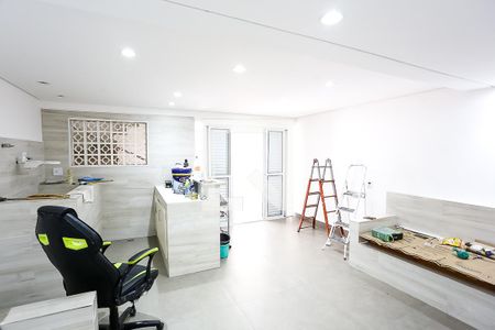 Apartamento à venda com 200m², 3 quartos e 3 vagas Apartamento à venda com 200m², 3 quartos e 3 vagasExtensão da garagem