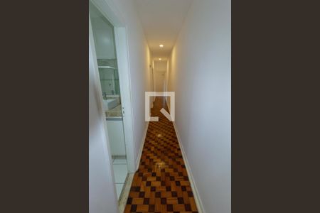 Corredor de apartamento para alugar com 3 quartos, 105m² em Laranjeiras, Rio de Janeiro