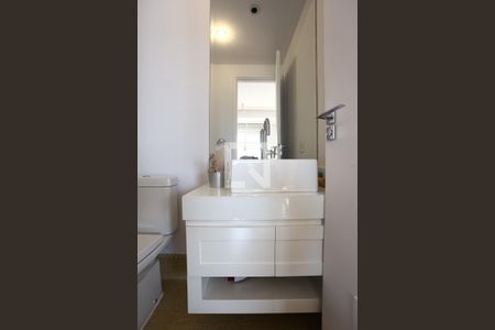 Apartamento à venda com 70m², 2 quartos e 2 vagas Apartamento à venda com 70m², 2 quartos e 2 vagasLavabo