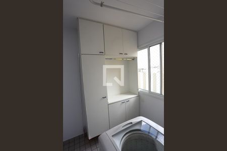 Apartamento à venda com 70m², 2 quartos e 2 vagas Apartamento à venda com 70m², 2 quartos e 2 vagasÁrea de Serviço