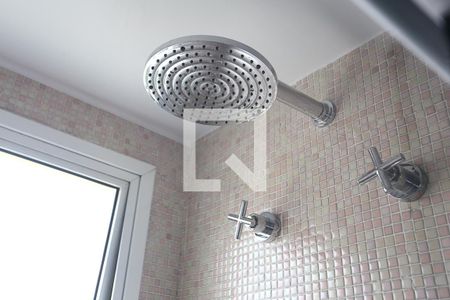 Apartamento à venda com 70m², 2 quartos e 2 vagas Apartamento à venda com 70m², 2 quartos e 2 vagasBanheiro da Suíte