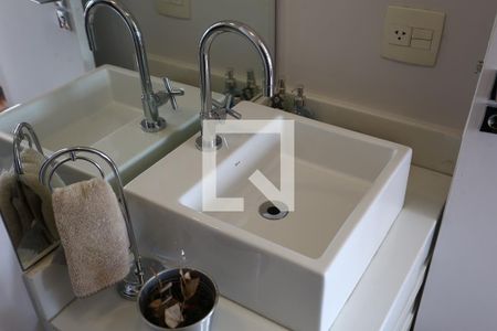 Apartamento à venda com 70m², 2 quartos e 2 vagas Apartamento à venda com 70m², 2 quartos e 2 vagasLavabo