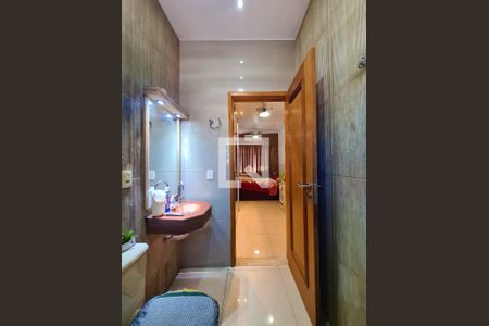 Apartamento à venda com 136m², 4 quartos e 1 vaga Apartamento à venda com 136m², 4 quartos e 1 vagaBanheiro da Suíte