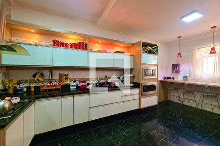 Apartamento à venda com 136m², 4 quartos e 1 vaga Apartamento à venda com 136m², 4 quartos e 1 vagaCozinha