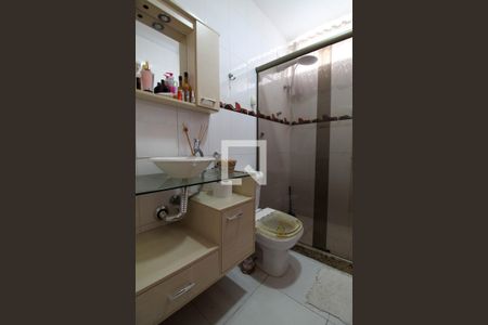 Apartamento à venda com 72m², 2 quartos e 1 vaga Apartamento à venda com 72m², 2 quartos e 1 vagaBanheiro Social