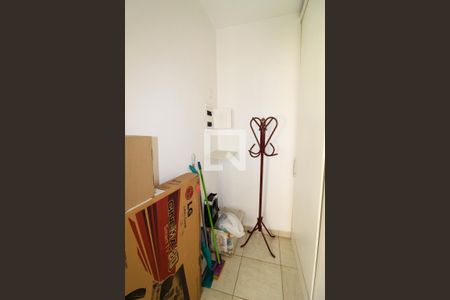 Apartamento à venda com 72m², 2 quartos e 1 vaga Apartamento à venda com 72m², 2 quartos e 1 vagaQuarto de Serviço