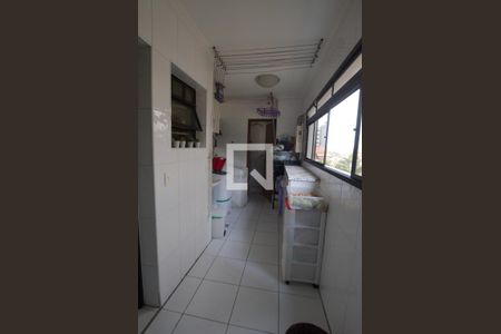 Apartamento à venda com 185m², 3 quartos e 4 vagas Apartamento à venda com 185m², 3 quartos e 4 vagasÁrea de Serviço