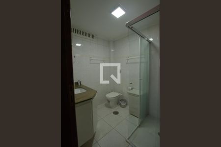 Apartamento à venda com 185m², 3 quartos e 4 vagas Apartamento à venda com 185m², 3 quartos e 4 vagasBanheiro