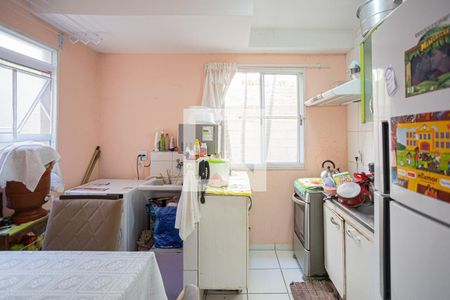 Apartamento à venda com 49m², 2 quartos e 1 vaga Apartamento à venda com 49m², 2 quartos e 1 vagaCozinha e Área de Serviço