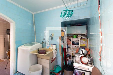 Casa à venda com 230m², 3 quartos e 2 vagas Casa à venda com 230m², 3 quartos e 2 vagasLavanderia