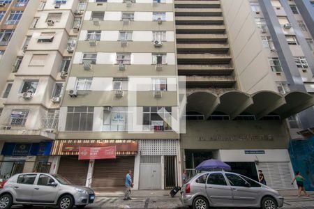 Apartamento à venda com 40m², 1 quarto e sem vaga Apartamento à venda com 40m², 1 quarto e sem vagaFachada