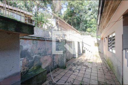 Casa à venda com 356m², 4 quartos e 4 vagasQuintal