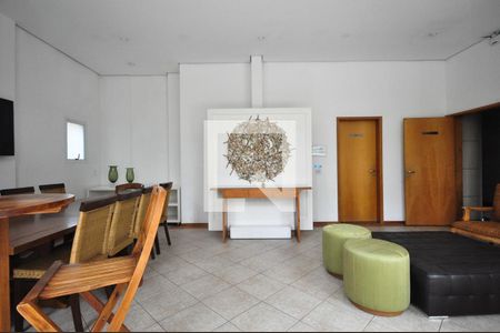 Apartamento à venda com 96m², 2 quartos e 2 vagasSalão de festa