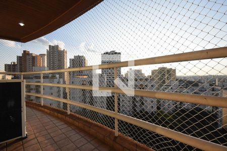 Apartamento à venda com 96m², 2 quartos e 2 vagas Apartamento à venda com 96m², 2 quartos e 2 vagasVaranda da suíte 2