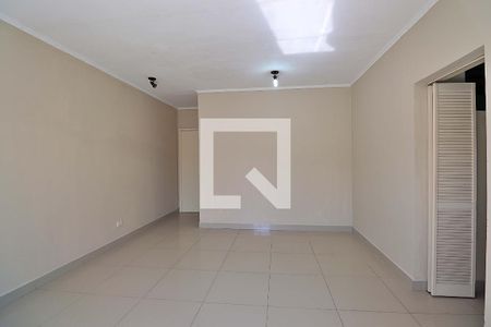Casa à venda com 187m², 3 quartos e 2 vagasQuarto Suíte 2