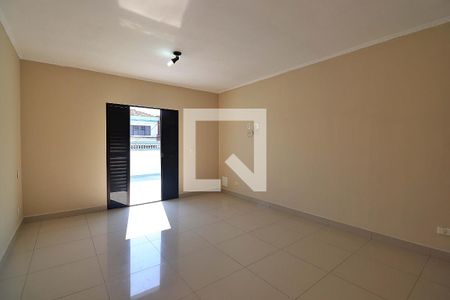 Casa à venda com 187m², 3 quartos e 2 vagasQuarto Suíte 2