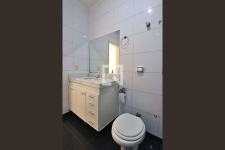 Casa à venda com 187m², 3 quartos e 2 vagasBanheiro da Suíte 2