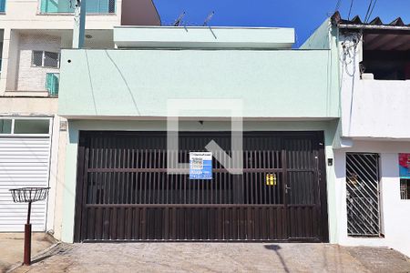 Casa à venda com 187m², 3 quartos e 2 vagasFachada
