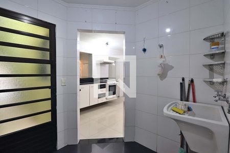 Casa à venda com 187m², 3 quartos e 2 vagasÁrea de Serviço