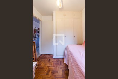 Casa à venda com 258m², 3 quartos e 6 vagas Casa à venda com 258m², 3 quartos e 6 vagasQuarto de serviço