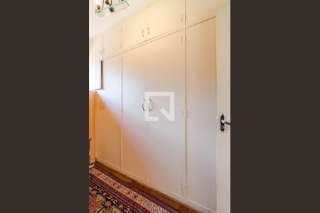 Casa à venda com 258m², 3 quartos e 6 vagas Casa à venda com 258m², 3 quartos e 6 vagasCloset da suíte