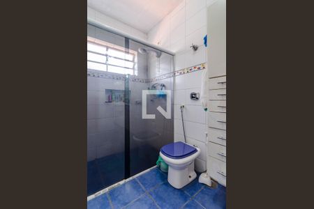 Casa à venda com 258m², 3 quartos e 6 vagas Casa à venda com 258m², 3 quartos e 6 vagasBanheiro