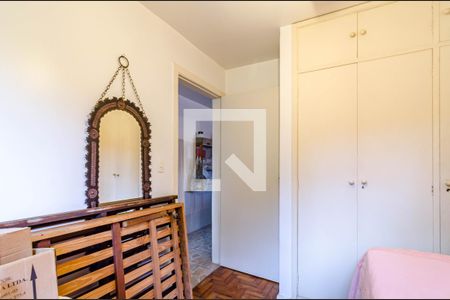 Casa à venda com 258m², 3 quartos e 6 vagas Casa à venda com 258m², 3 quartos e 6 vagasQuarto de serviço