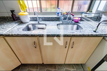 Casa à venda com 258m², 3 quartos e 6 vagas Casa à venda com 258m², 3 quartos e 6 vagasCozinha