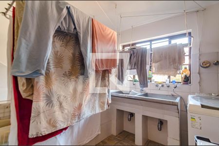 Casa à venda com 258m², 3 quartos e 6 vagas Casa à venda com 258m², 3 quartos e 6 vagasÁrea de serviço