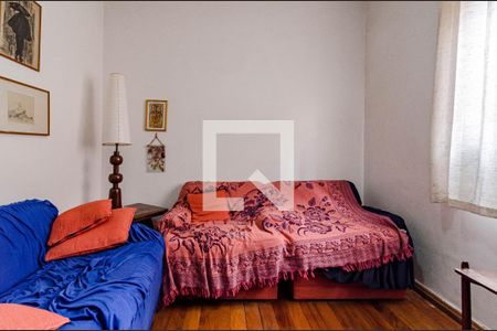 Casa à venda com 258m², 3 quartos e 6 vagas Casa à venda com 258m², 3 quartos e 6 vagasSala de TV