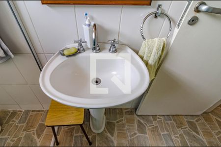 Casa à venda com 258m², 3 quartos e 6 vagas Casa à venda com 258m², 3 quartos e 6 vagasBanheiro da suíte