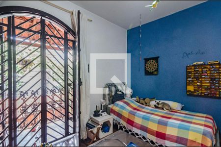 Casa à venda com 258m², 3 quartos e 6 vagas Casa à venda com 258m², 3 quartos e 6 vagasQuarto 2