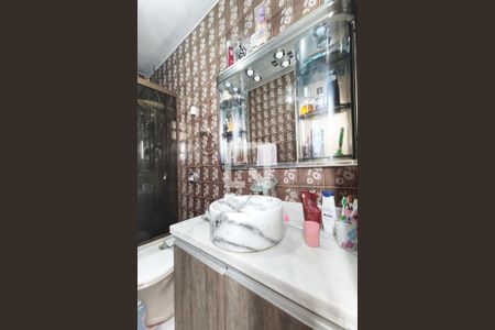 Casa à venda com 295m², 4 quartos e 3 vagas Casa à venda com 295m², 4 quartos e 3 vagasBanheiro da Suíte 1
