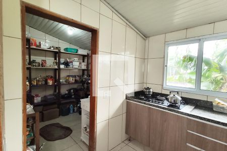 Casa à venda com 295m², 4 quartos e 3 vagas Casa à venda com 295m², 4 quartos e 3 vagasCozinha